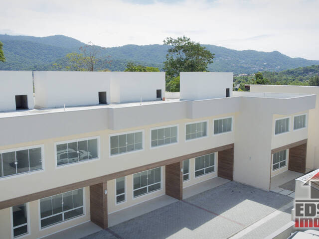 #1138 - Casa para Venda em Niterói - RJ